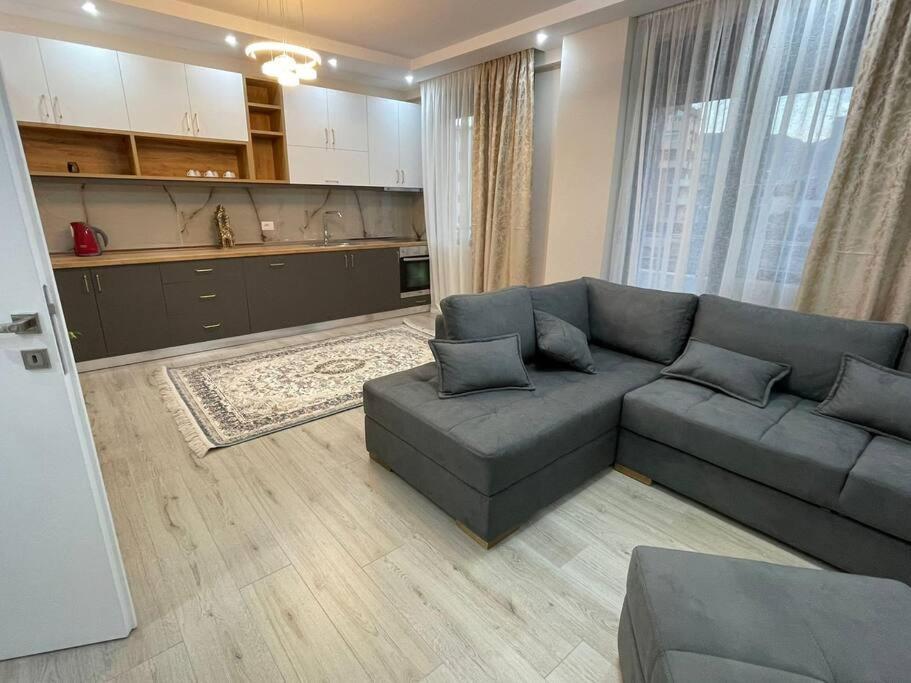 Melody Apartment In Korce Exterior foto